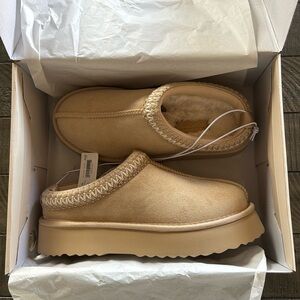 Altard State Cloud Slippers